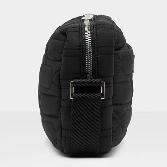 HUNTER Water-resistant Crossbody Bag - Picture 3 of 7